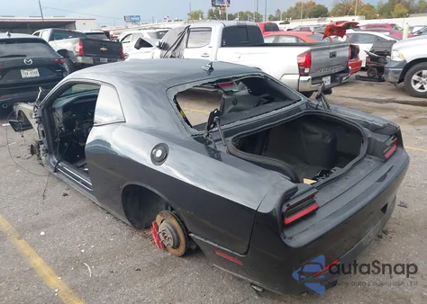 2016 Dodge Challenger Srt 392 z USA, uszkodzony, nr VIN 2C3CDZDJ9GH309730